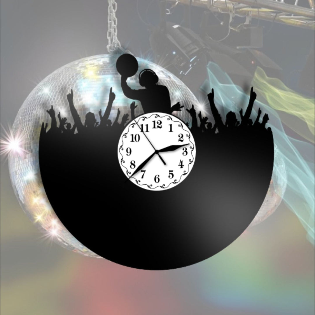 Ceas cadou cu DJ in multime - Cadouri Personalizate