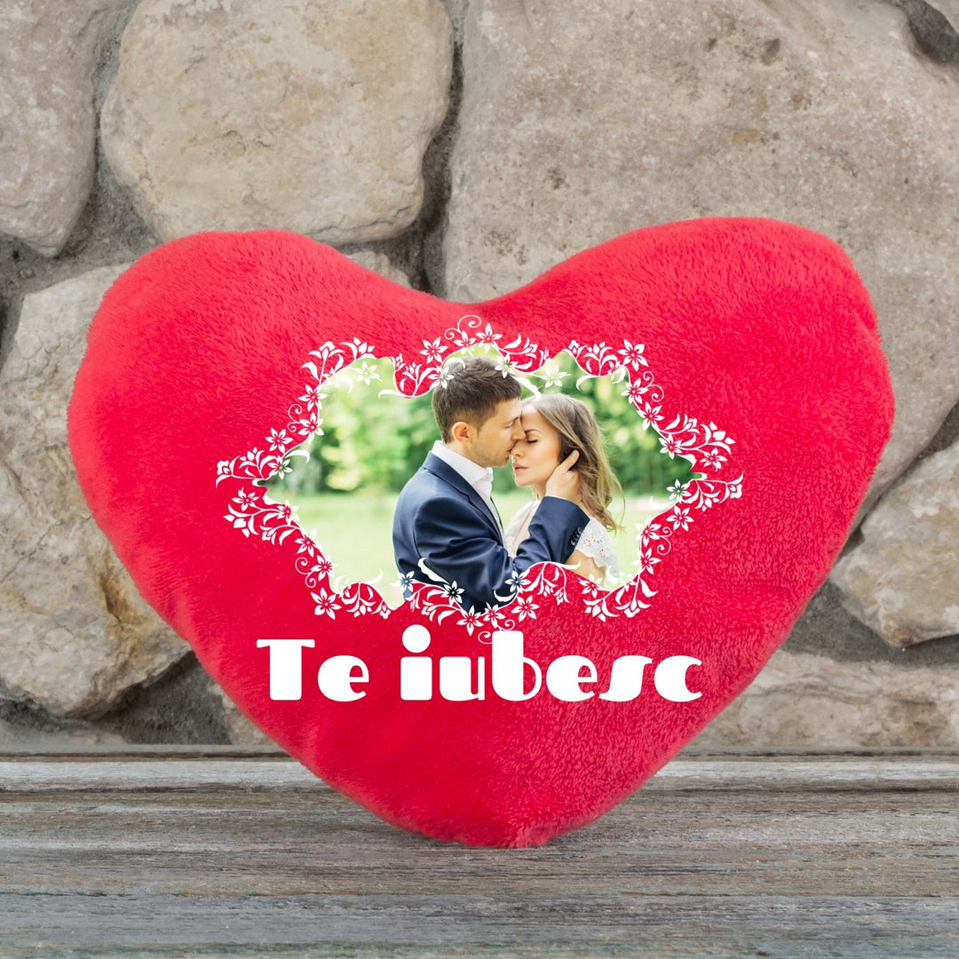 Pernă inimioară personalizată cu poză si mesaj - Cadouri Personalizate