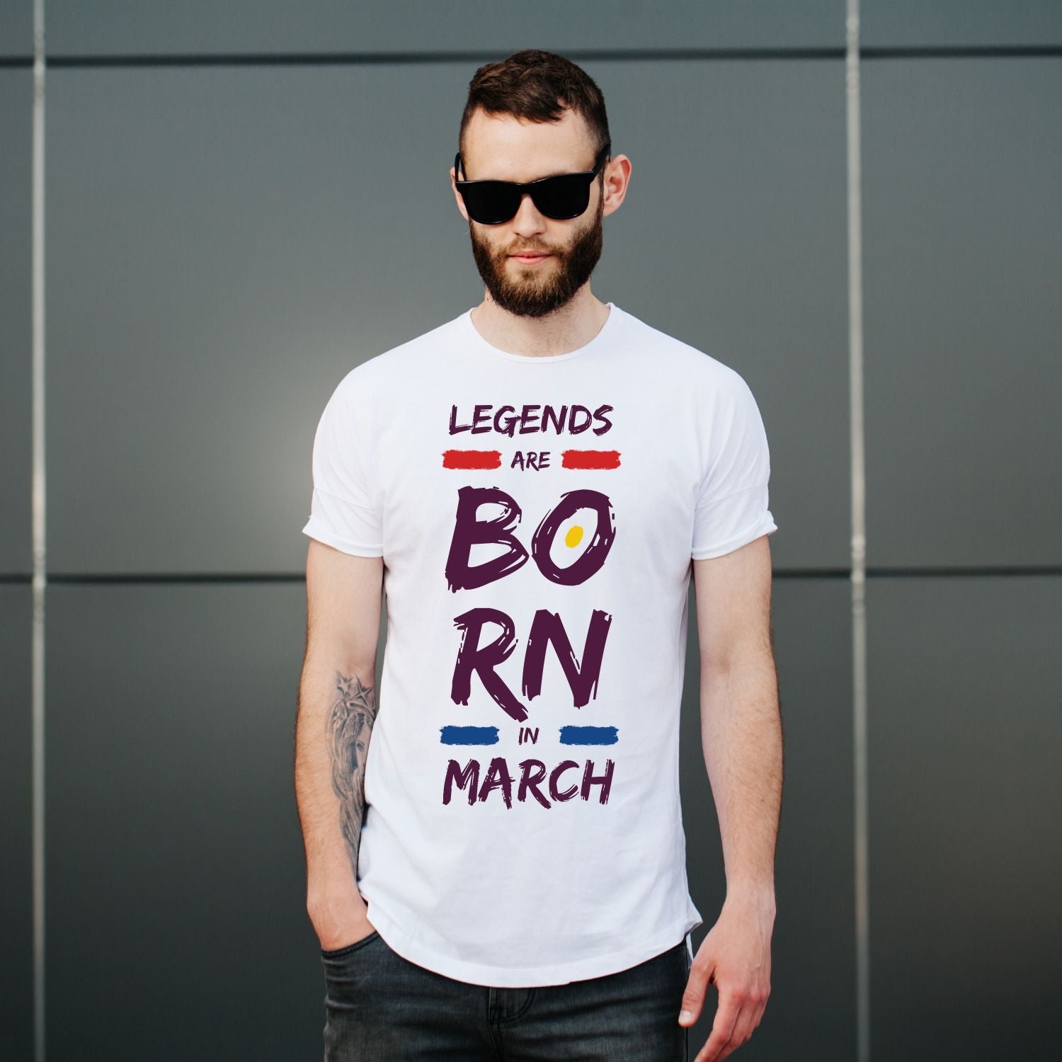 Tricou "Legends are born in march" - Cadouri Personalizate