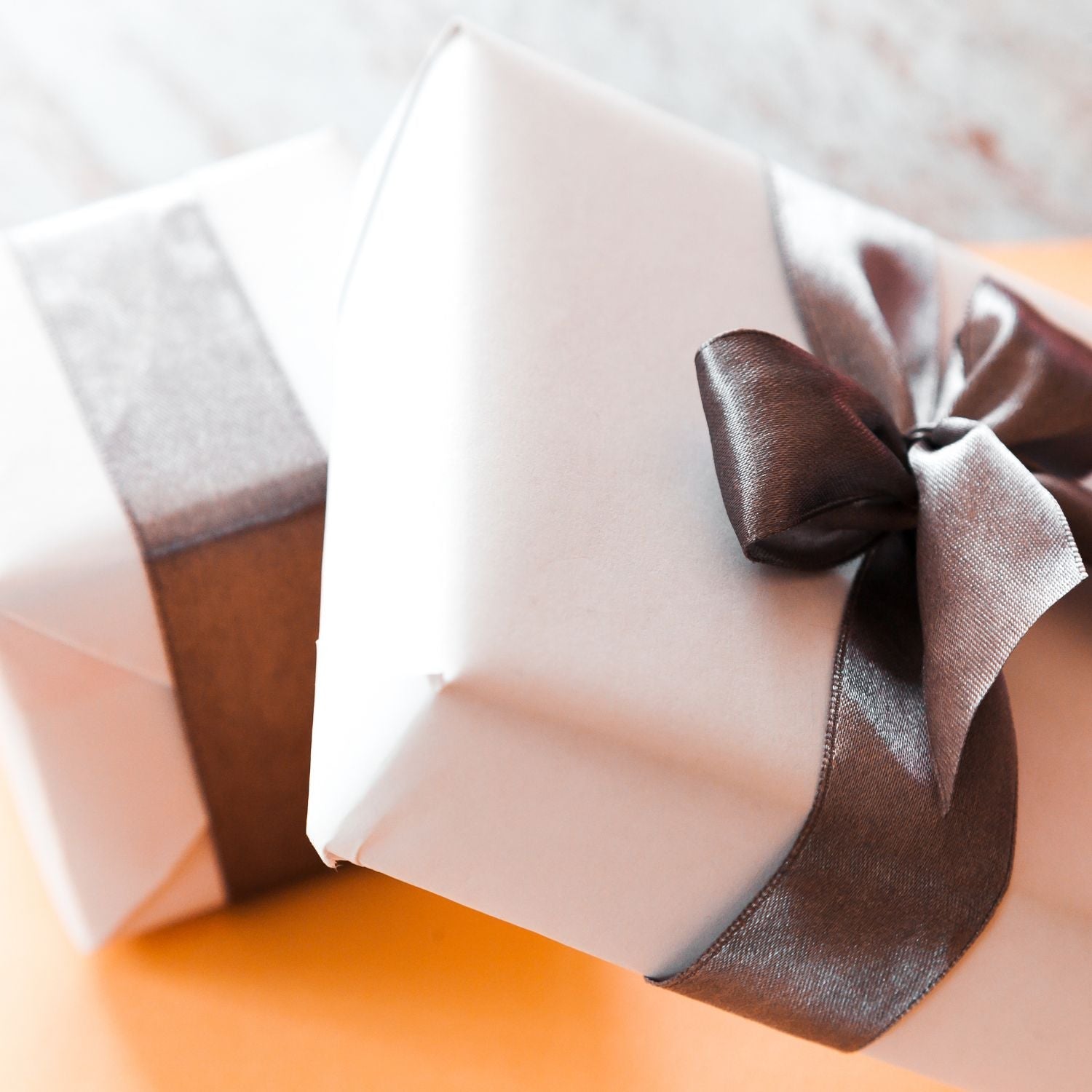 Cadouri Speciale pentru Parteneri de Afaceri: Crește-ți Relațiile 🎁🤝 - Atelier Magic