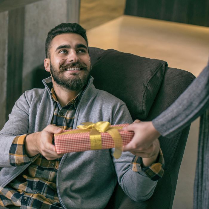Cum să Alegi Cadoul Perfect pentru Bărbați: Idei Inspirate de la Atelier Magic - Atelier Magic