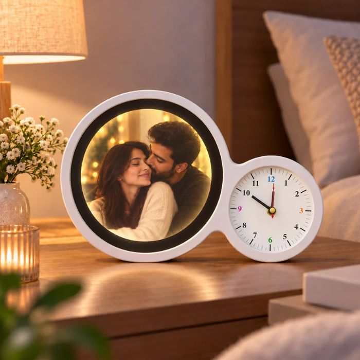 Oglindă Magică cu Ceas și Lumină LED Personalizată