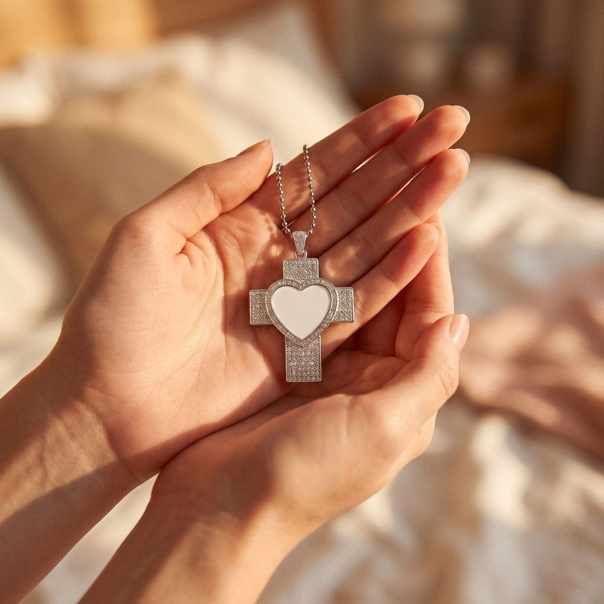 Colier Cruce cu Pietricele Personalizat cu Poză - Atelier Magic