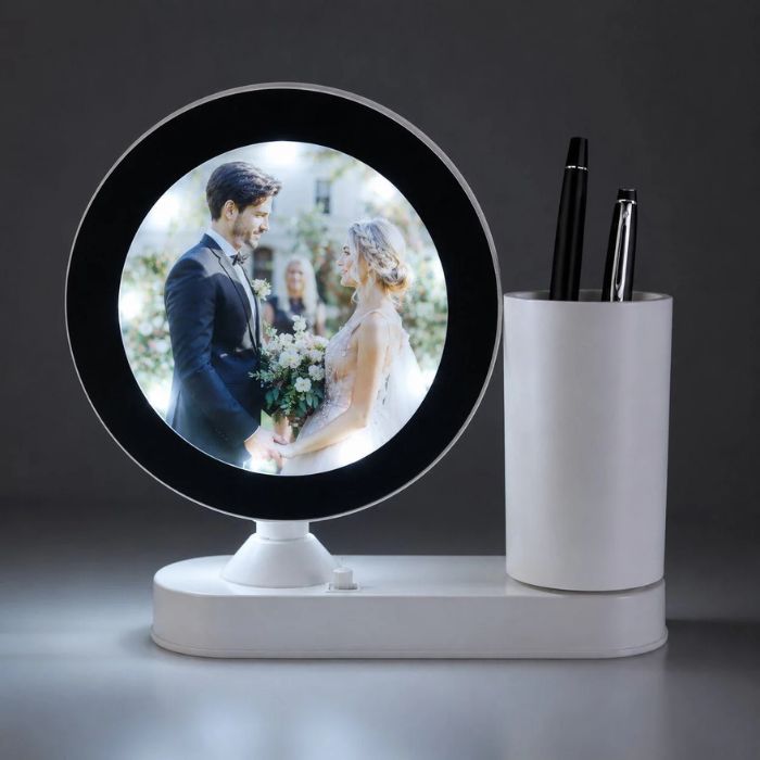 Oglindă Magică cu Suport de Pixuri Personalizată - Atelier Magic