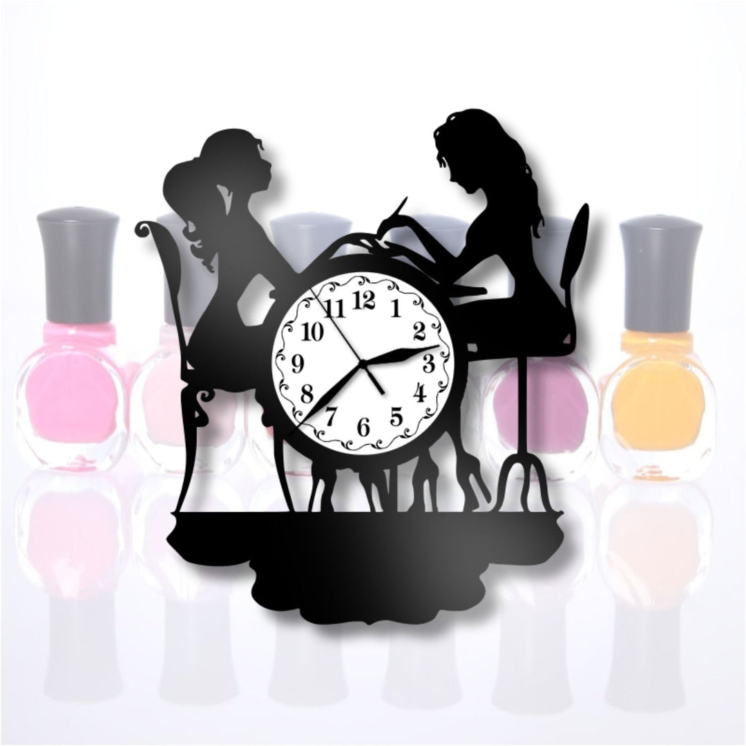 Ceas cadou pentru salon de manichiura - unghii - model 2 - Cadouri Personalizate