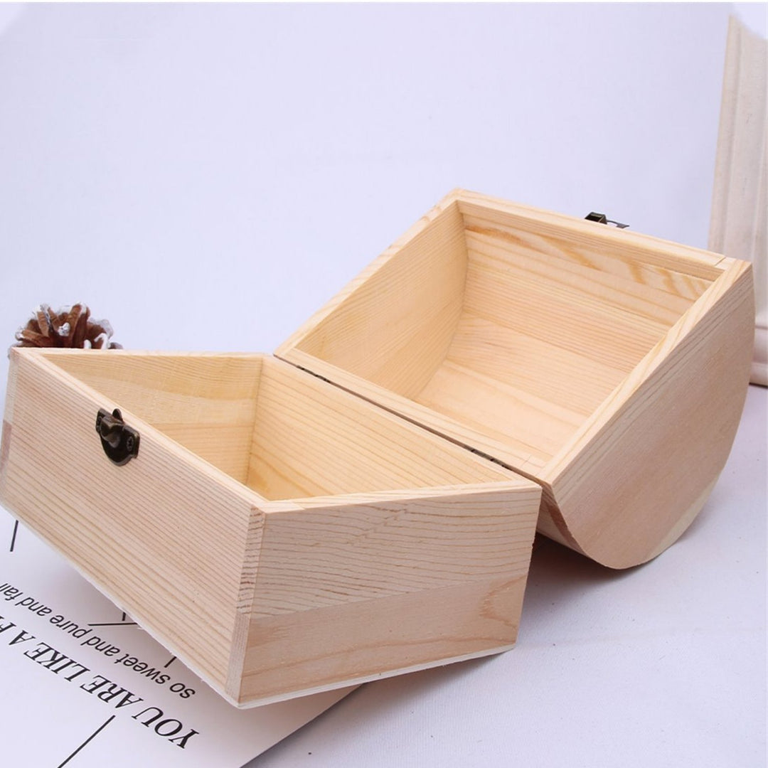 Cutie de lemn cufăr personalizabilă - Cadouri Personalizate