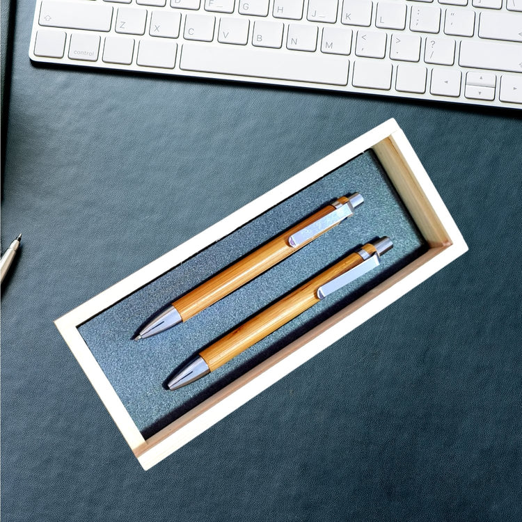 Set pix și creion din bambus în cutie de lemn Personalizat - Cadouri Personalizate