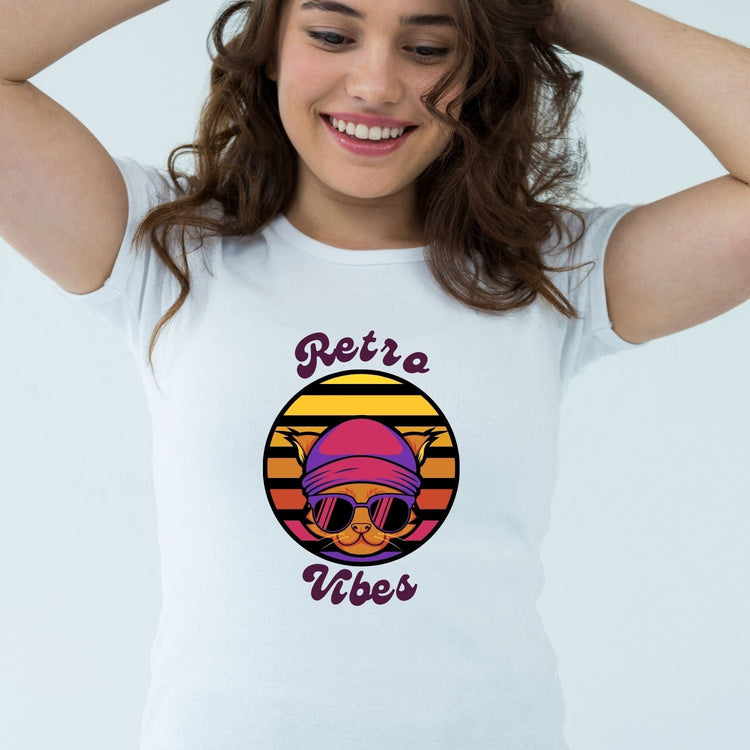 Tricou "retro vibes" - Cadouri Personalizate